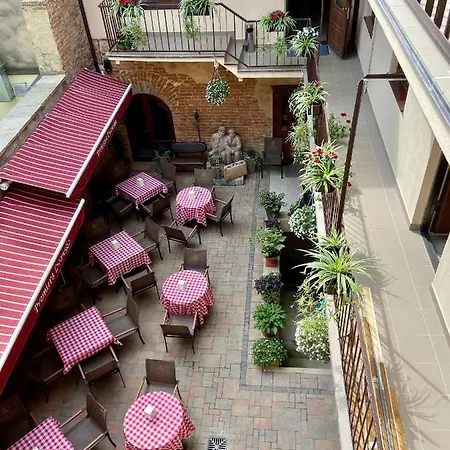 Yaroslav Osmomysl Square Apartman