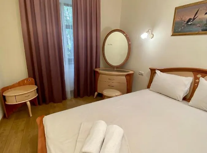 Yaroslav Osmomysl Square Lviv