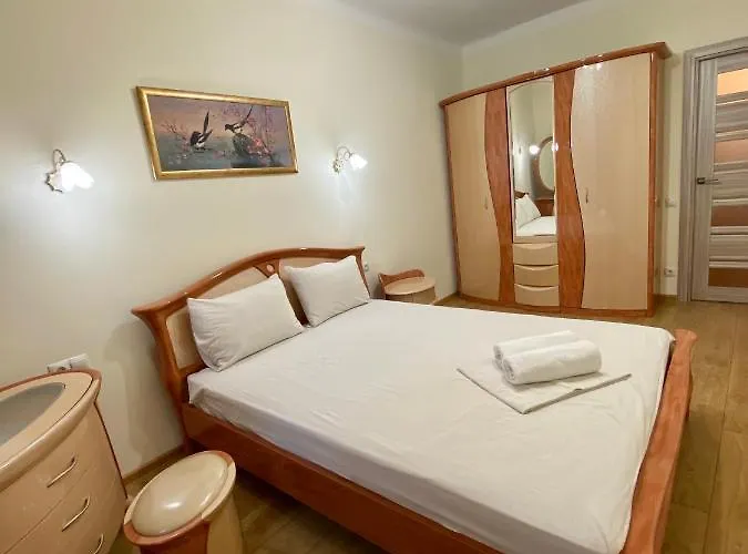 Yaroslav Osmomysl Square Appartement *