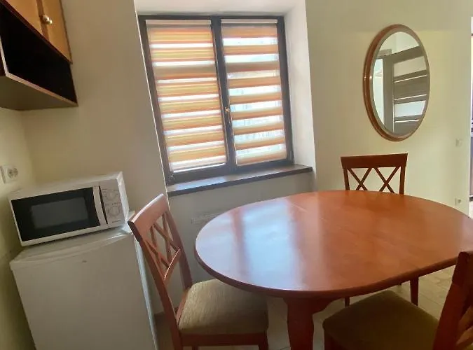 Yaroslav Osmomysl Square Appartement