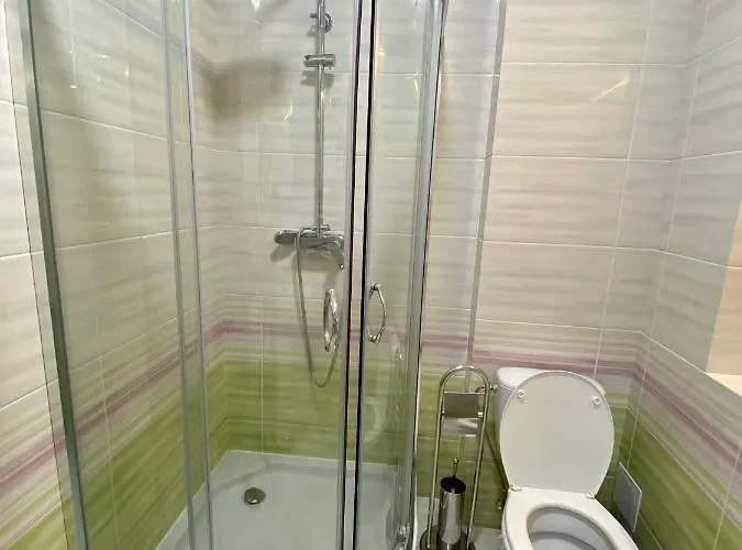 Yaroslav Osmomysl Square إلفيف